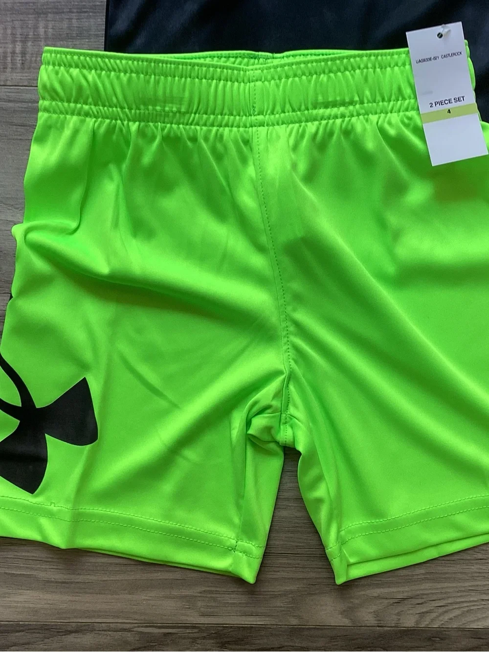 Under Armour Boys Tee & Shorts Set size 4(NWT) ~PRICE IS FIRM, NO OFFERS~